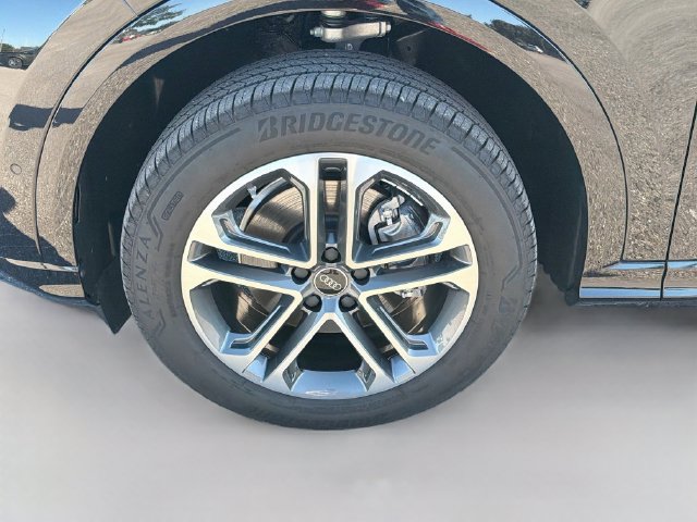 Used 2025 Audi Q5 Premium Plus AWD/4WD image 42