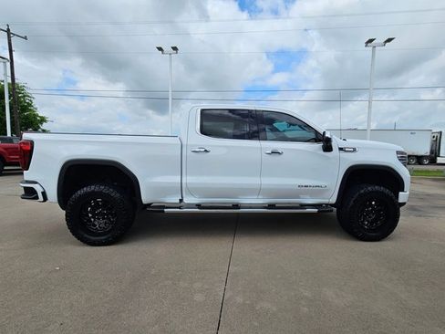 Used 2024 GMC Sierra 1500 Denali image 4