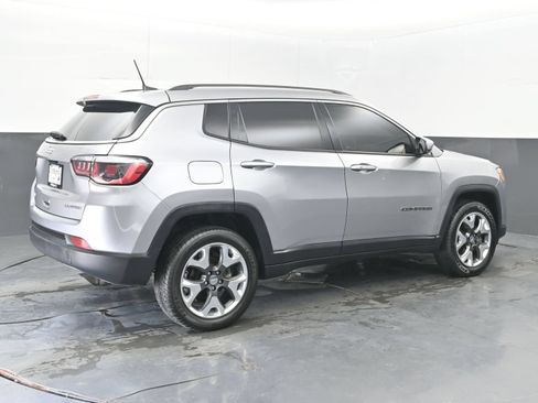 Used 2019 Jeep Compass Limited AWD/4WD image 7