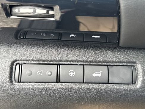 New 2026 Nissan Pathfinder SV w/ SV Premium Package image 33