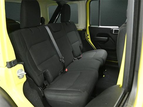 Used 2022 Jeep Wrangler Unlimited Sport image 18