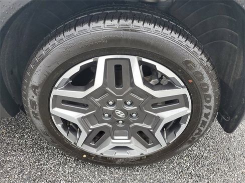 Used 2023 Hyundai Santa Fe Limited w/ Cargo Package image 7