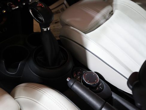 Used 2018 MINI Cooper S FWD image 21
