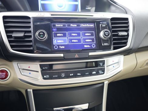 Used 2013 Honda Accord EX-L image 17