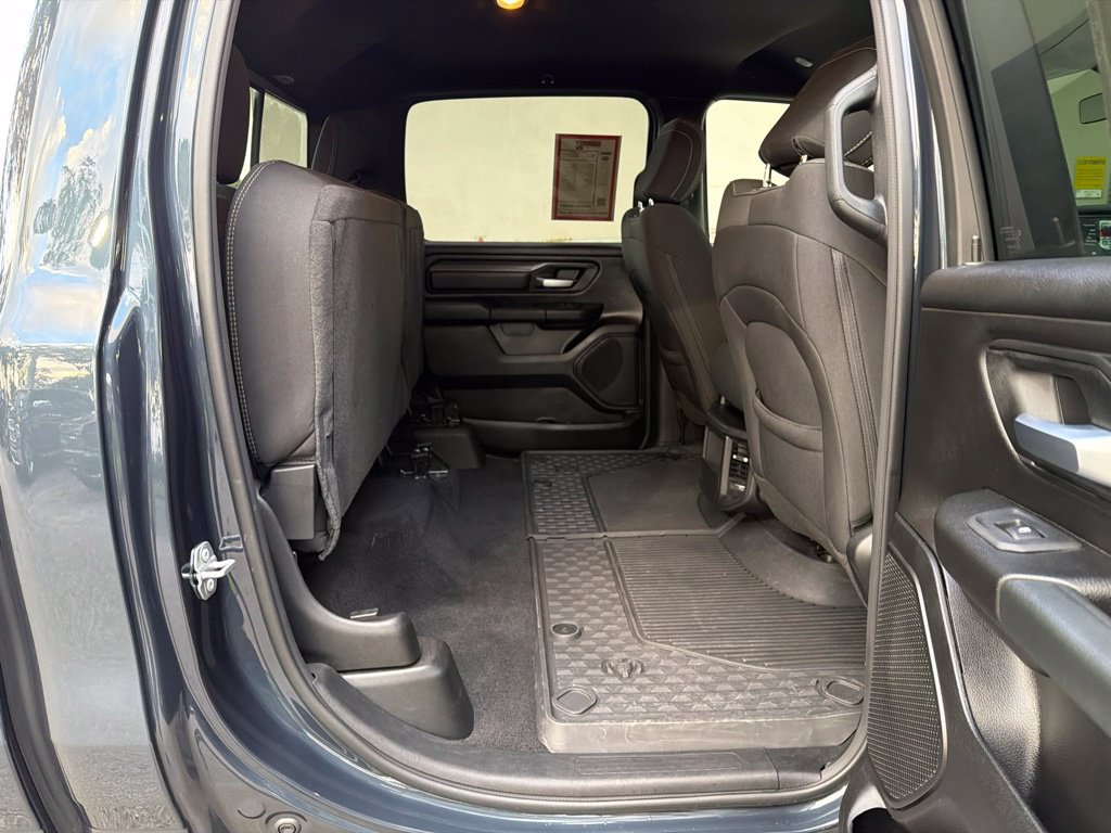 Used 2025 RAM 1500 Warlock AWD/4WD image 31