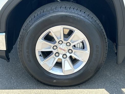 Used 2026 GMC Sierra 1500 SLE AWD/4WD image 32