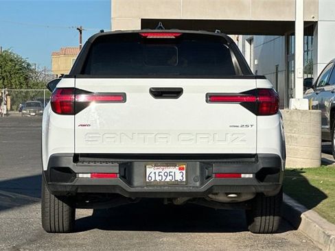 Used 2022 Hyundai Santa Cruz SEL Premium image 8