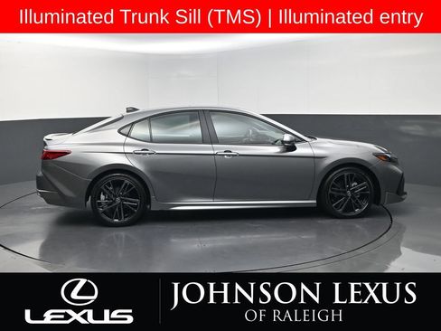 Used 2025 Toyota Camry XSE FWD image 6