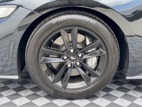 Used 2025 Ford Mustang GT RWD image 13