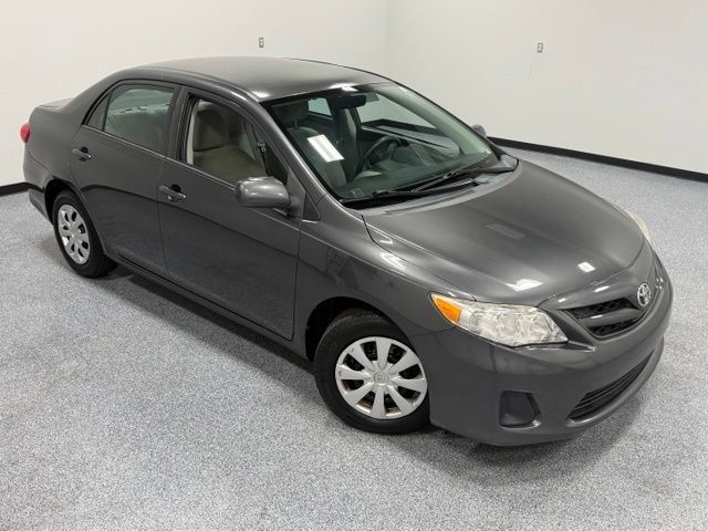 Used 2013 Toyota Corolla L FWD image 24