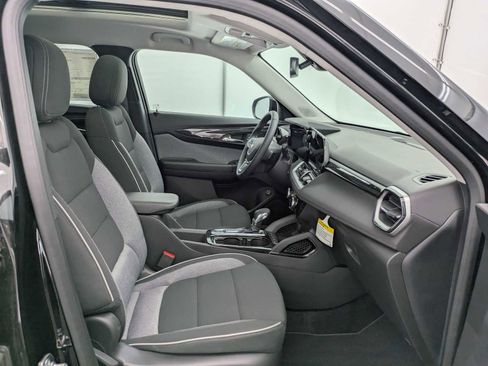 New 2026 Chevrolet TrailBlazer LT w/ Convenience Package FWD image 22