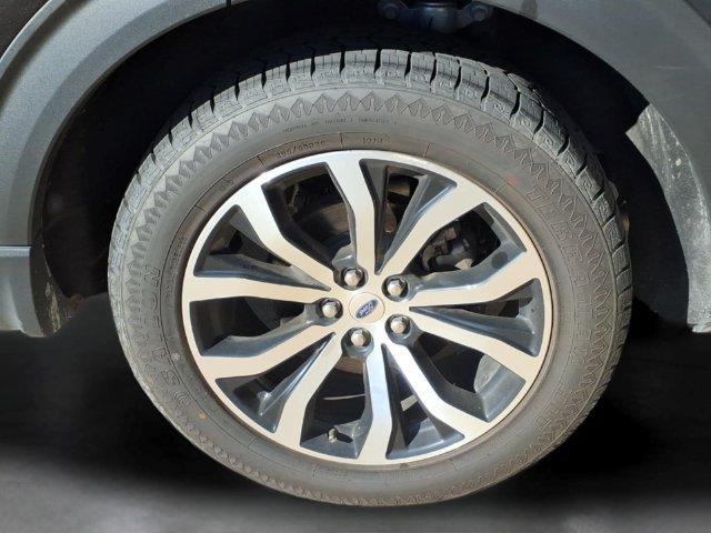 Used 2025 Ford Explorer ST-Line AWD/4WD image 31