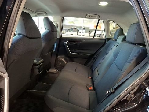 Used 2019 Toyota RAV4 LE w/ Carpet Mat Package AWD/4WD image 11