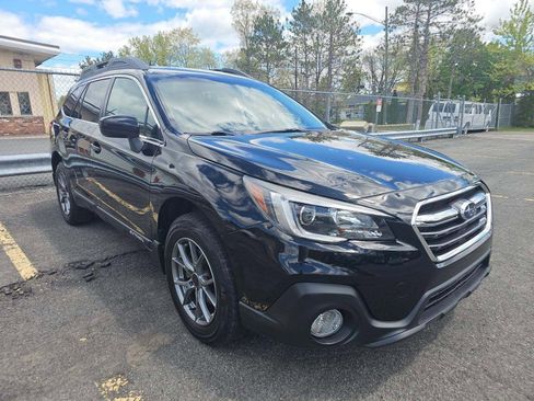 Used 2018 Subaru Outback 2.5i Premium AWD/4WD image 4