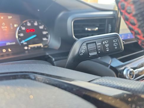 Certified 2022 Ford Explorer ST-Line w/ Class IV Trailer Tow Package image 38