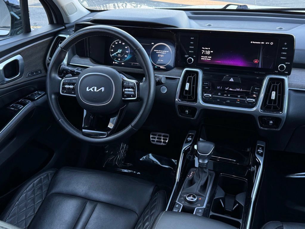 Used 2023 Kia Sorento SX Prestige AWD/4WD image 21