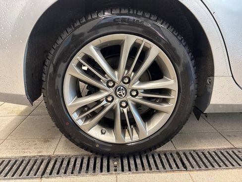 Used 2017 Toyota Camry SE image 8