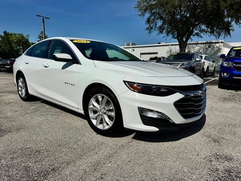 Used 2024 Chevrolet Malibu LT FWD image 11