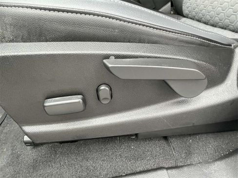 Used 2020 Chevrolet Colorado Z71 image 17