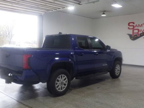 Used 2024 Toyota Tacoma SR5 image 4