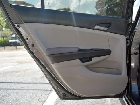 Used 2012 Honda Accord LX image 12