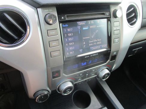 Used 2018 Toyota Tundra Limited AWD/4WD image 25