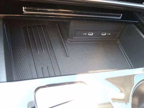 Used 2026 Volkswagen Atlas SE AWD/4WD image 16