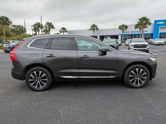 Used 2023 Volvo XC60 B5 Plus FWD image 3