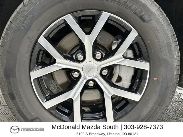 Used 2024 Jeep Grand Cherokee Limited AWD/4WD image 10