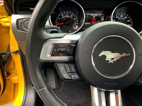 Used 2018 Ford Mustang GT Premium w/ Safe & Smart Package RWD image 10