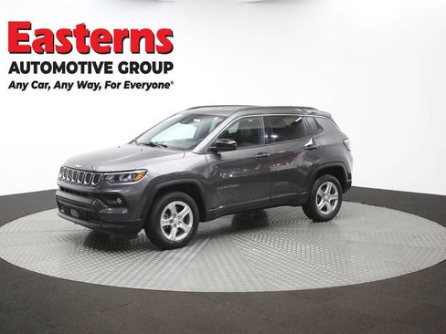 Used 2024 Jeep Compass Latitude AWD/4WD image 55