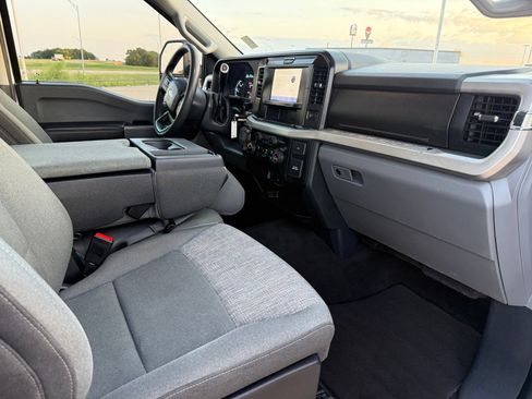 Used 2025 Ford F250 XLT AWD/4WD image 18