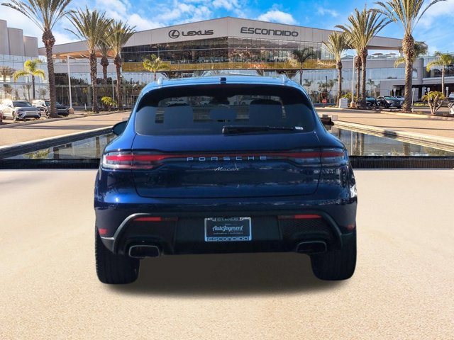 Used 2024 Porsche Macan AWD/4WD image 6