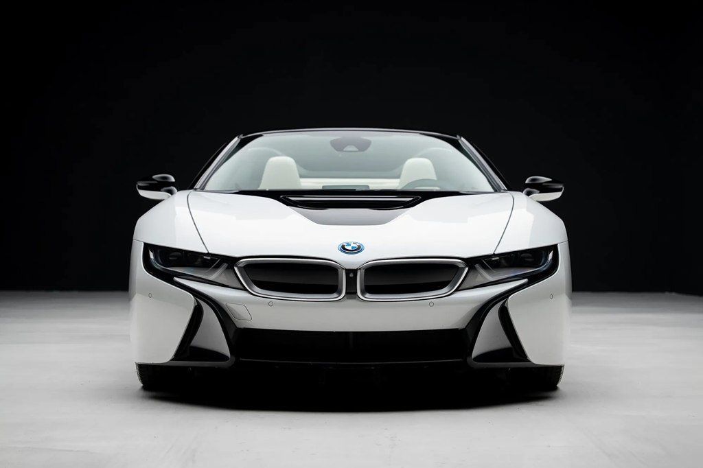 Used 2019 BMW i8 Roadster AWD/4WD image 8