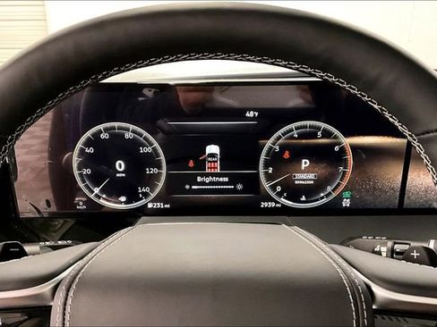 Used 2025 INFINITI QX80 Sensory image 29