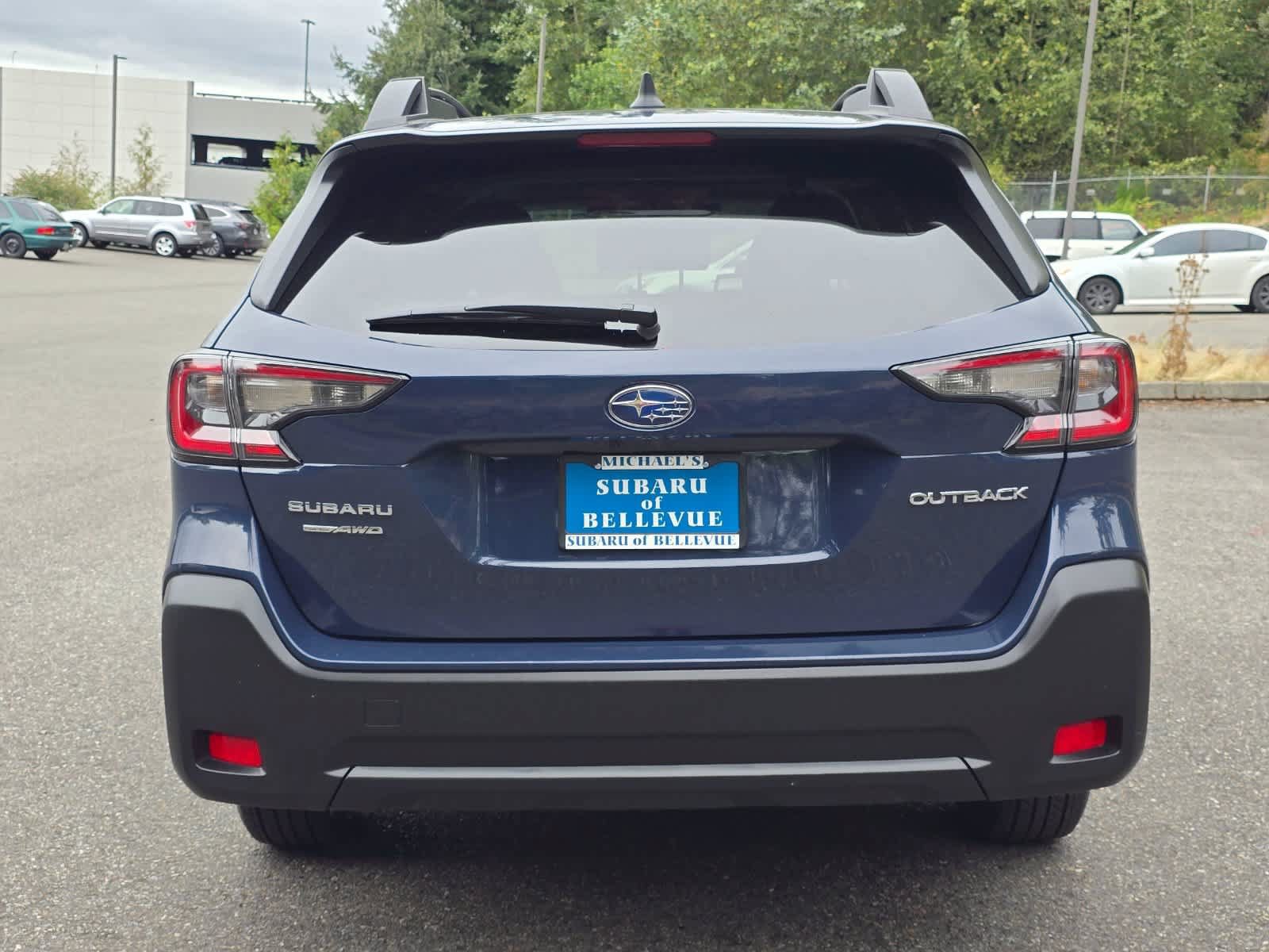 Certified 2025 Subaru Outback Premium AWD/4WD image 5