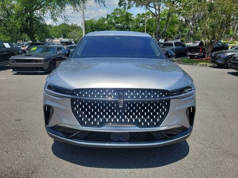 Used 2024 Lincoln Nautilus Premier AWD/4WD image 11