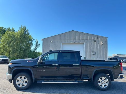 Used 2020 Chevrolet Silverado 2500 LTZ w/ LTZ Plus Package AWD/4WD image 9