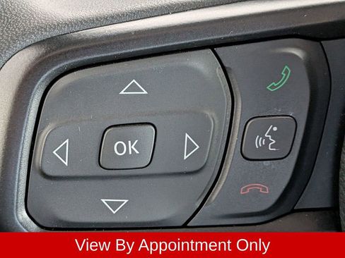 Used 2025 Jeep Wrangler Unlimited Rubicon w/ Convenience Group AWD/4WD image 25