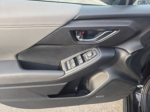 Used 2025 Subaru Crosstrek 2.5i Limited w/ Crosstrek Mirror Package image 12