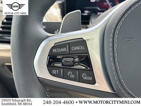Used 2025 BMW X7 M60i AWD/4WD image 28