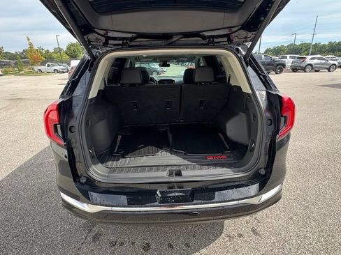 Used 2022 GMC Terrain Denali w/ Denali Premium Package AWD/4WD image 5