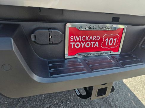 Used 2025 Toyota Tacoma SR5 AWD/4WD image 14