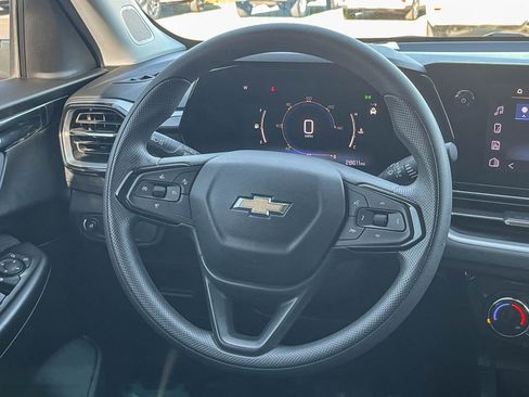 Used 2024 Chevrolet TrailBlazer LT image 18