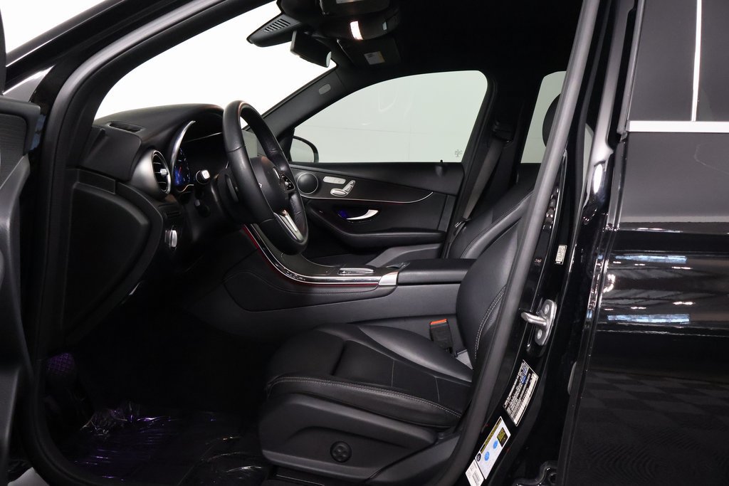 Used 2020 Mercedes-Benz GLC 300 4MATIC image 10