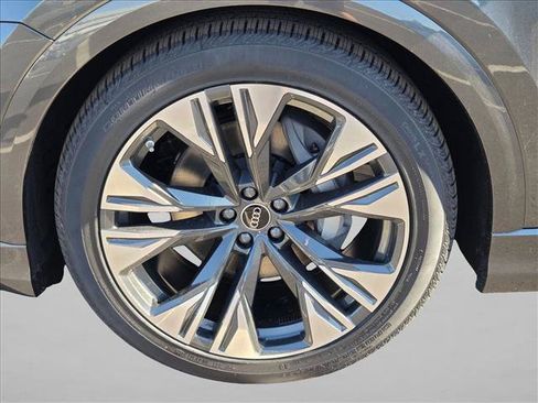 New 2026 Audi Q8 Premium Plus AWD/4WD image 10