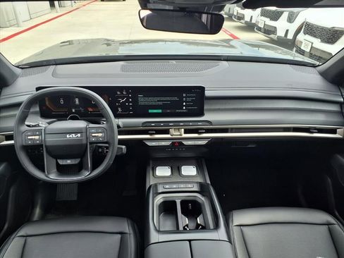 New 2027 Kia Telluride LX image 3