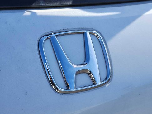 Certified 2023 Honda HR-V LX image 28