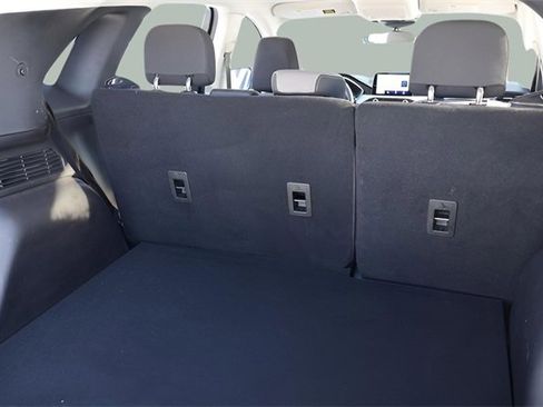 Used 2022 Ford Escape SE w/ SE Sport Appearance Package image 13