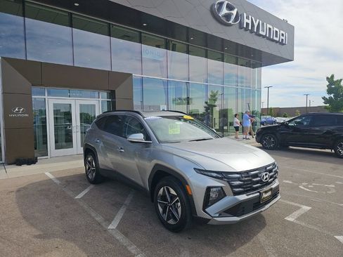 Certified 2025 Hyundai Tucson SEL AWD/4WD image 7